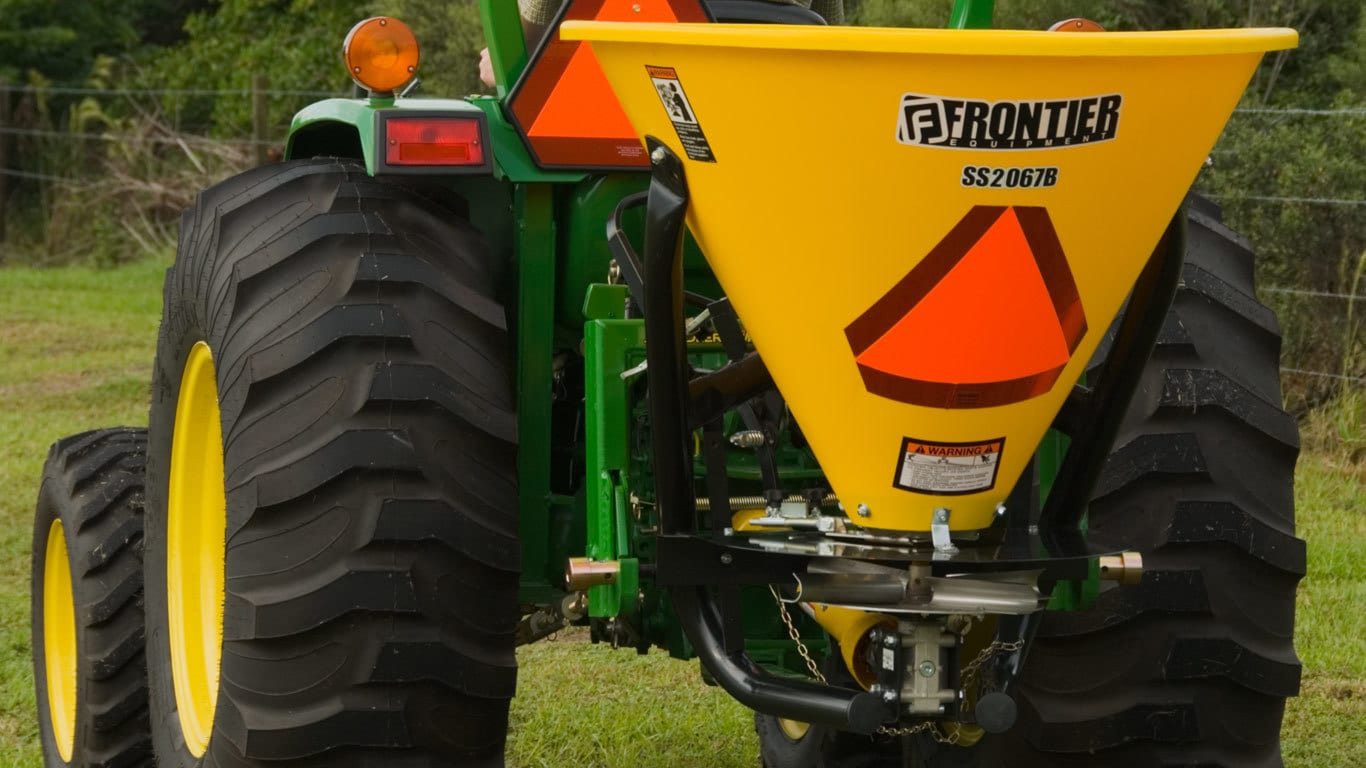 SS20B Series Broadcast Spreaders